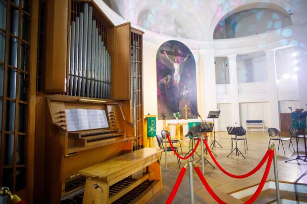 Концерт «Неоклассика в старинном соборе» в Петрикирхе