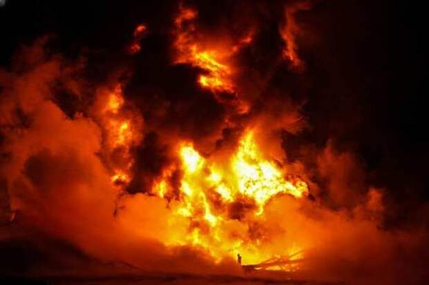 Огненный ад в Черниговской области: нанесён удар по газовой инфраструктуре (ФОТО, ВИДЕО)