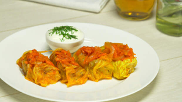 Фото к рецепту: Голубцы с мясом из пекинской капусты