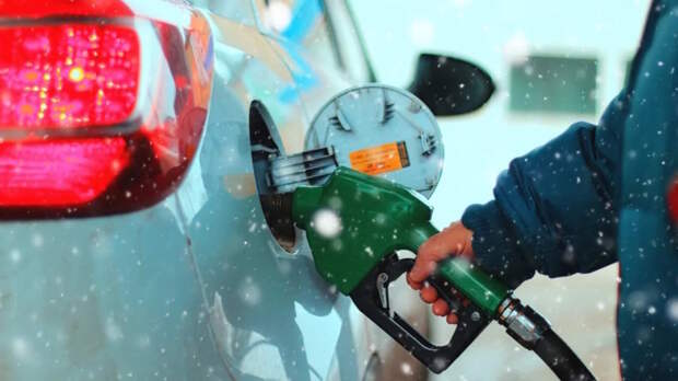 Рост цен на бензин в РФ замедлился