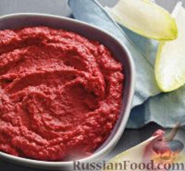 Фото к рецепту: Закуска из свеклы и фасоли