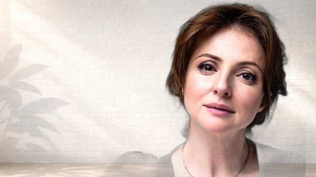 Бросил жену за границей ради неё, но «общего у них ничего и нет»: чем закончился шестилетний брак 51-летней Анны Банщиковой и Максима Леонидова