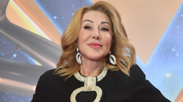 Разгорячённая Любовь Успенская продемонстрировала свои прелести