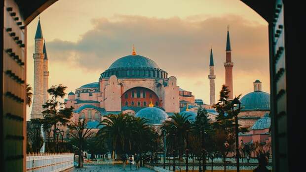 Собор Святой Софии в Стамбуле / Фото:  Ibrahim Uzun / unsplash.com