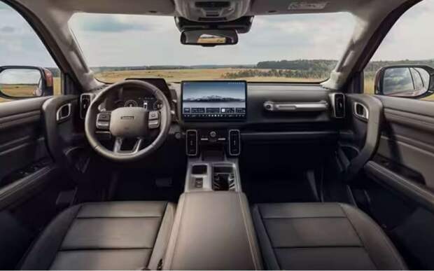 В России серьезно обновился популярный внедорожник: подробности и цены