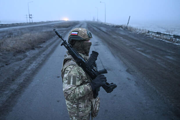 МО РФ: группировка войск "Центр" взяла под контроль село Красное в ДНР