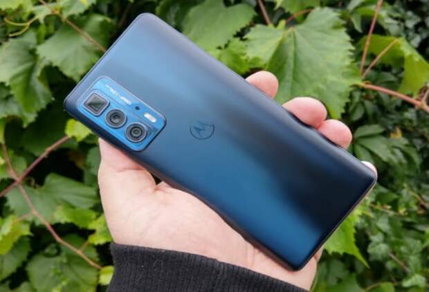 Флагманский смартфон Motorola на Snapdragon 888 приближается