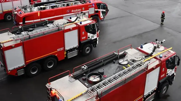 Источник: в Новосибирске эвакуировали пассажиров борта перед взлётом