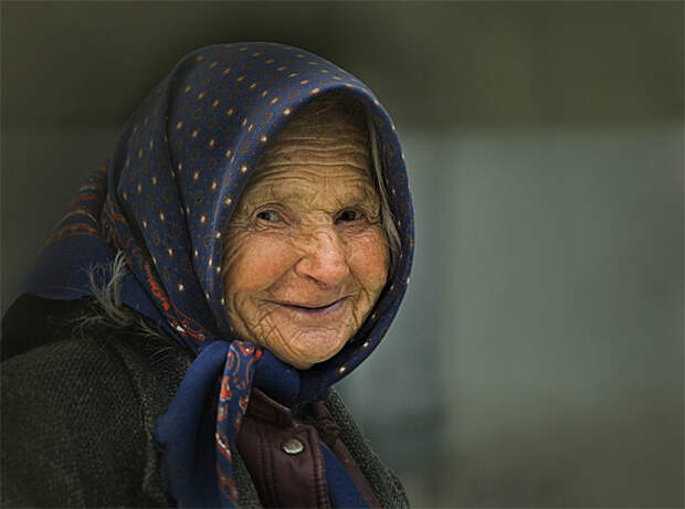 Такой, я запомнила Хлебную Бабушку. Фото Яндекс.Картинки