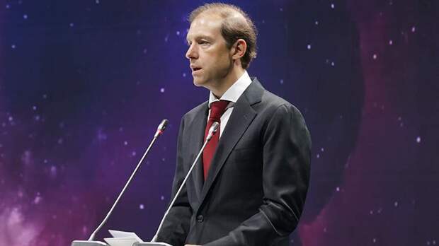 Мантуров назвал создание орбитальных группировок в космосе приоритетной задачей РФ