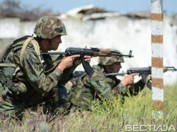 Украинские бойцы уничтожили две колонны боевиков Украинские бойцы уничтожили две колонны боевиков