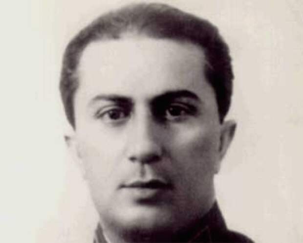 Яков Сталин