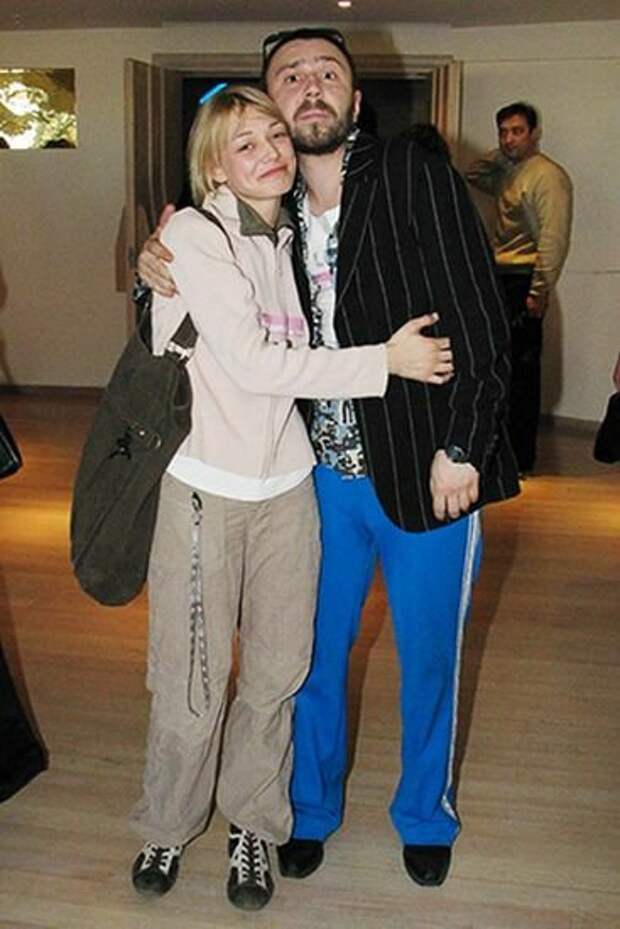 Как выглядят жены и подруги наших рок-легенд