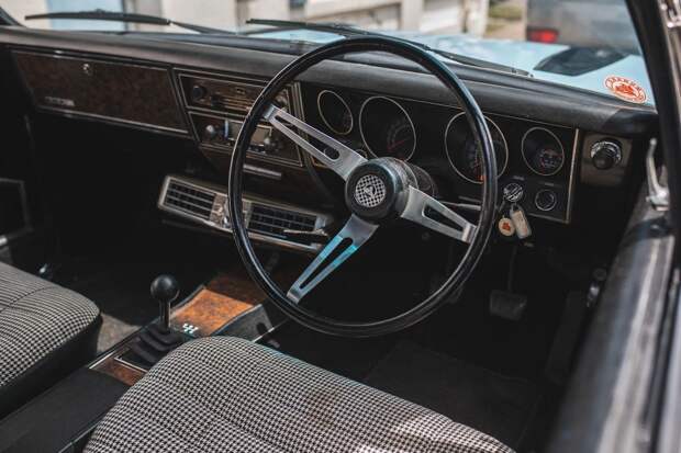 Holden Monaro GTS 1971: австралийский взгляд на Ford Mustang