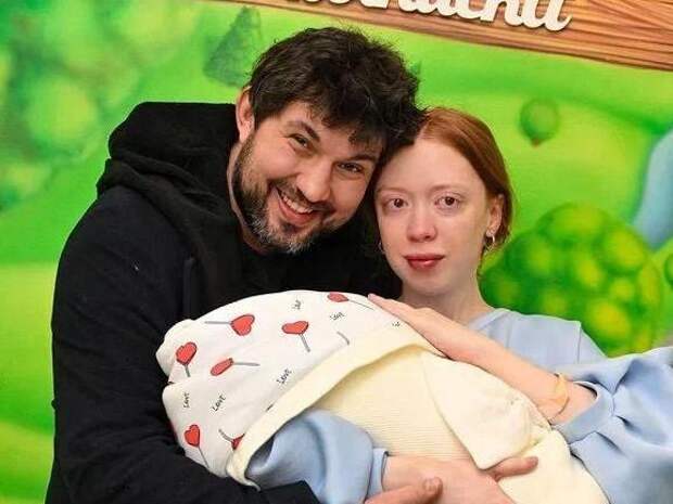 Запрещенка в квартире: Бари Алибасов-младший показал ужасы жизни с женой Ариной