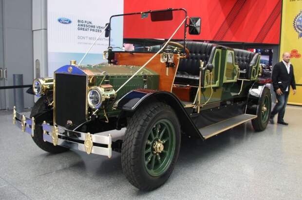 Безлошадный экипаж за 450 тысяч долларов Безлошадный экипаж за 450 тысяч долларов авто, карета, электромобиль