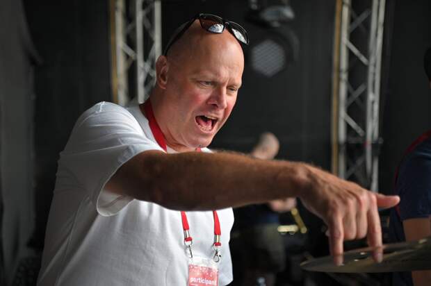 Лидер «Несчастного случая» предсказал «чудовищное» будущее России