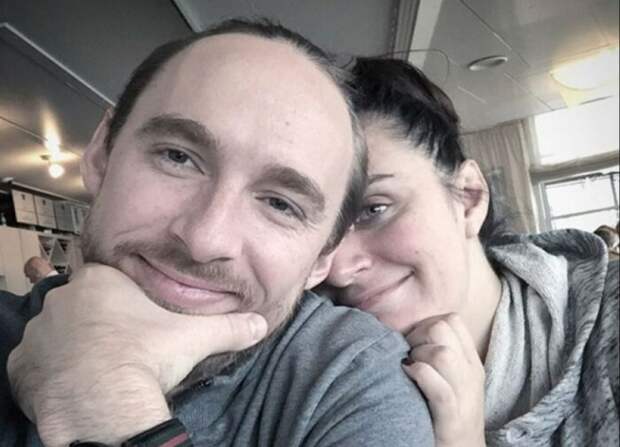 Почему Елена Ваенга половину своих гонораров отдаёт бывшему мужу