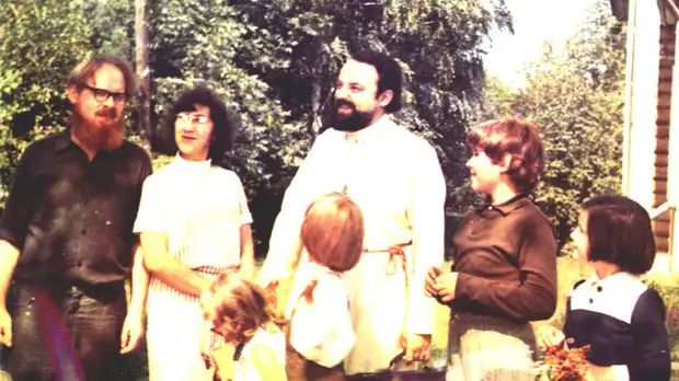 «Говорил о Боге доступно»: в Москве начинается неделя памяти священника Александра Меня