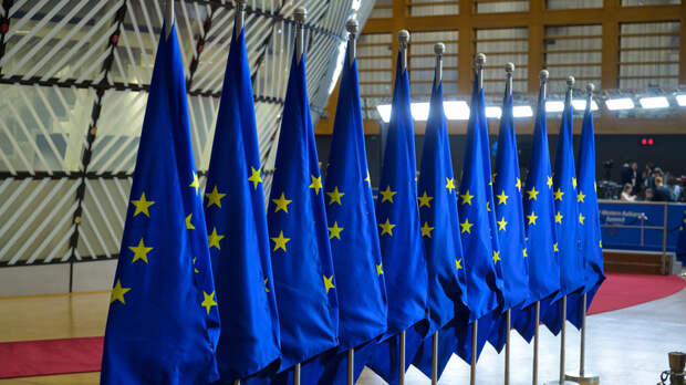 Миршаймер: погружение Запада в трясину открывает России путь к победе на Украине