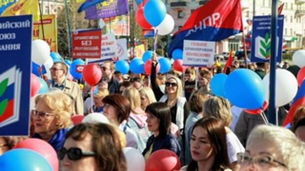 Первомайское шествие / Фото: amic.ru