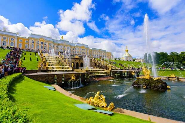Exotic Holiday организует экскурсии по Санкт-Петербургу и Москве для туристов из Болгарии