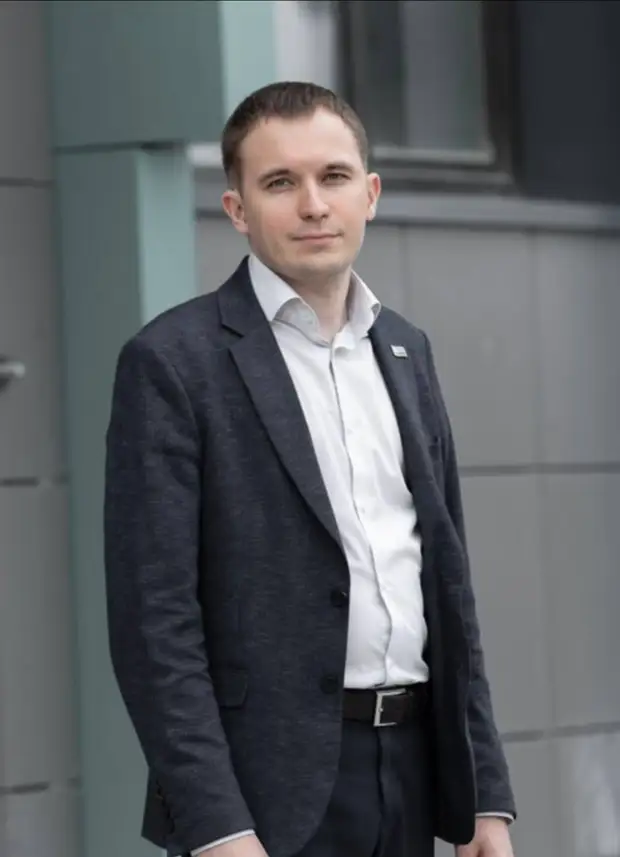 В Новом Уренгое в результате падения с высоты погиб тюменский депутат