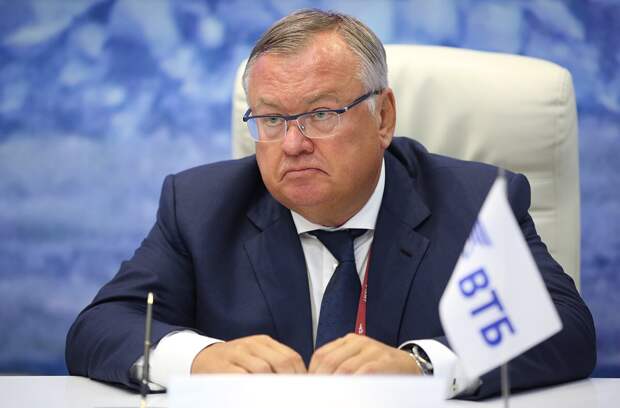 Глава ВТБ Костин заявил, что банк не собирается работать в Крыму