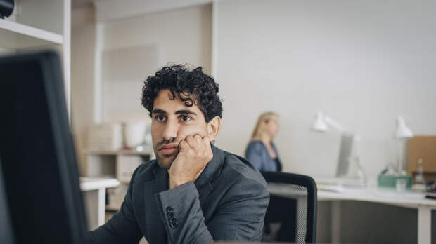 Психолог Шамсутдинов: хмурая погода усиливает апатию и упадок сил