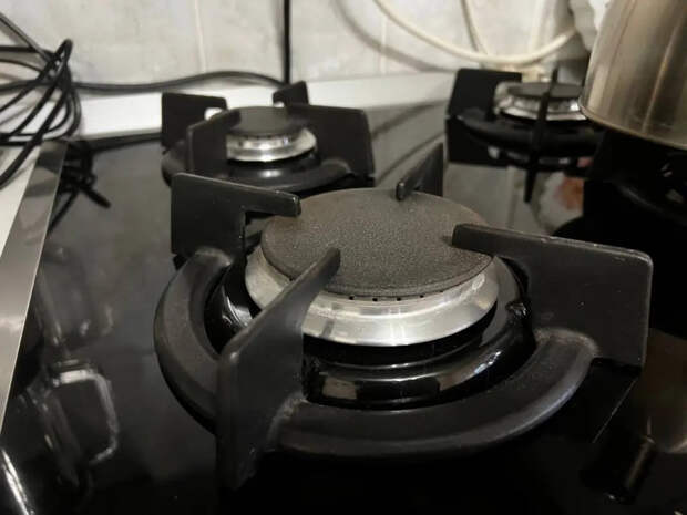 Смените плиту до мая: тесты показали, кто платит за свет вдвое больше