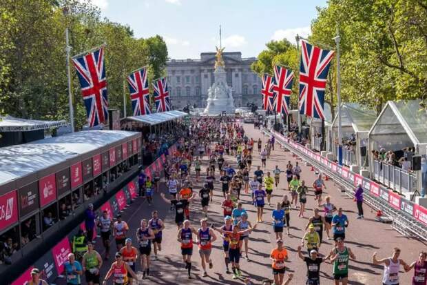 Кениец выиграл Лондонский марафон с новым мировым рекордом