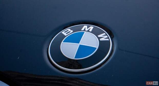 Новинки от BMW: M135i горячий хэтчбек с полным приводом и увеличенный 120i