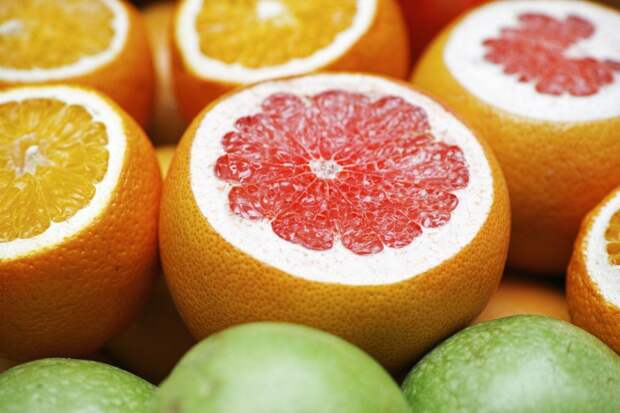 3 вида фруктов, которых следует избегать, если вы принимаете статины