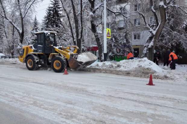 Управляющие компании Тамбова получили 53 предостережения и предписания за снег во дворах