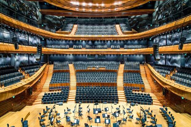 ВТБ готовится построить в Санкт-Петербурге большой концертный зал, сравнимый с московским "Зарядьем"