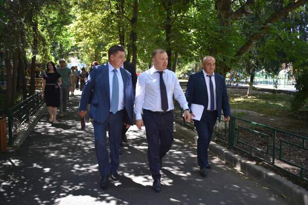 Глава Адыгеи проконтролировал качество ремонта дорог в рамках нацпроекта