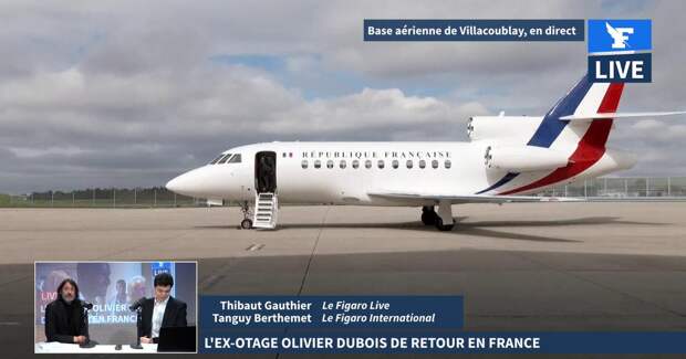 Enfin libre après 23 mois de captivité, l&#039;ex-otage Olivier Dubois accueilli par Emmanuel Macron
