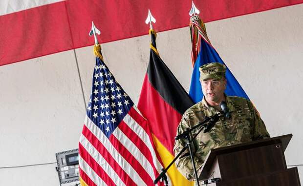 На фото: отставной генерал-лейтенант Бэн Ходжес.