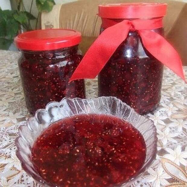 Малиновое варенье с ванилью