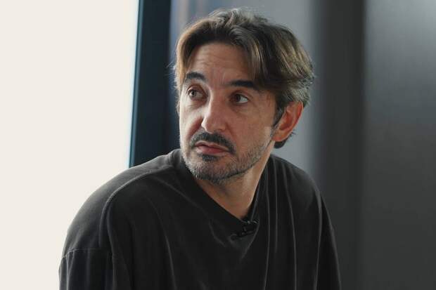 Известный российский комик занялся сексом в плацкарте