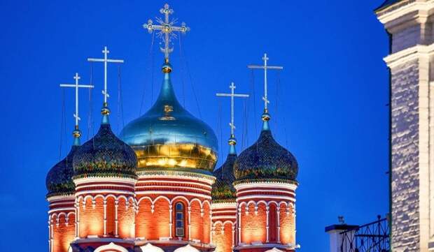 Пожарные и спасатели обеспечили безопасность рождественских богослужений в Москве