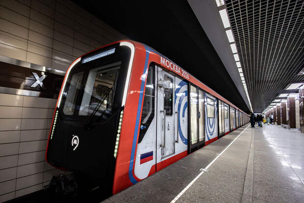 Ликсутов: доля новых поездов на зеленой ветке метро превысила 65%