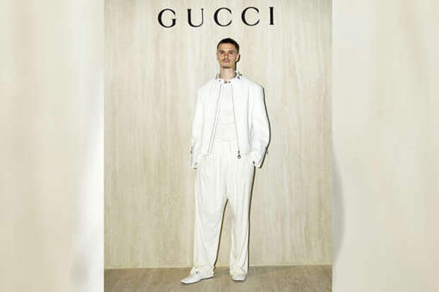 Сын Дэвида Бекхэма Ромео пришел на показ на фоне скандала в семье