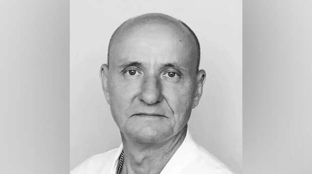 Парализованный в Таиланде омский врач умер в возрасте 58 лет