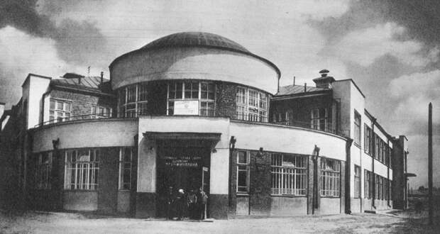 Диспансер завода «Серп и Молот». 1931 год/pastvu.com/uploaded by SMS