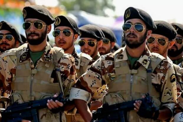 В Эр-Рияде горит американское посольство. КСИР обещает чиновникам США и Израиля не знать покоя даже дома