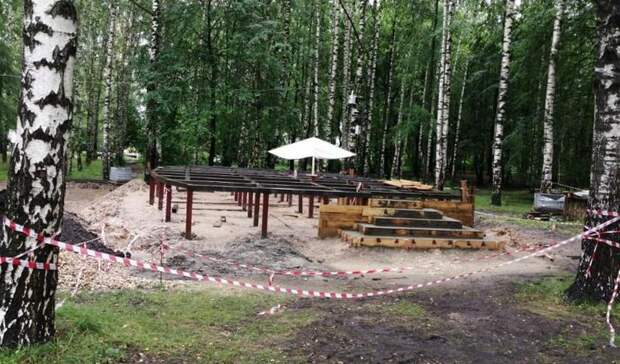 В парке имени Пушкина начали делать новую площадку для массовых мероприятий