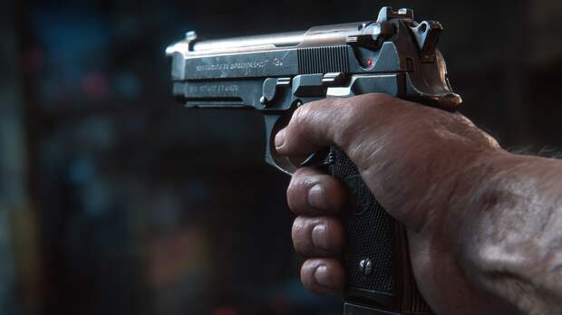 Мужчина выстрелил в хулиганов на остановке в центре Москвы