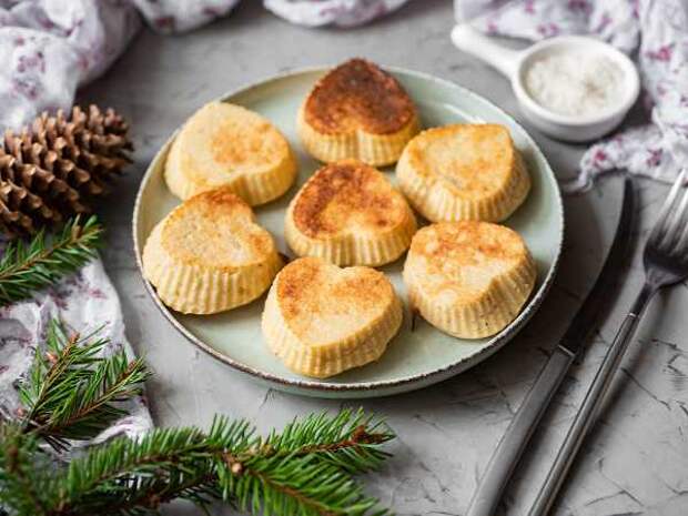Диетические сырники с бананом без муки и сахара в духовке (ПП)