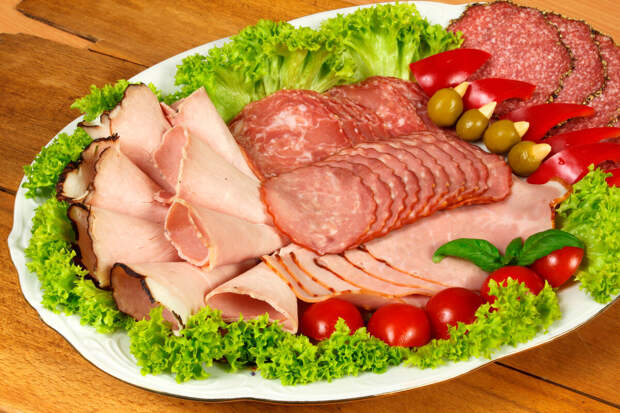 РОСБИОТЕХ: мясные нарезки – это самое опасное блюдо на новогоднем столе